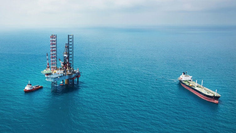 Oil rig and FSO